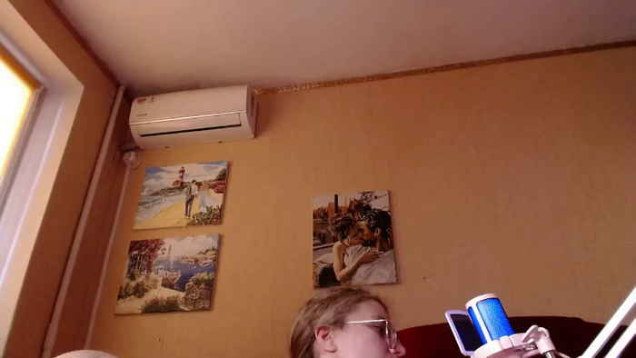 GloriaUpperLove
