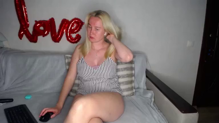 ShyGirlEva101