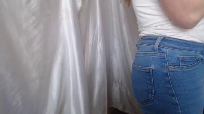 BettyGirlKiss