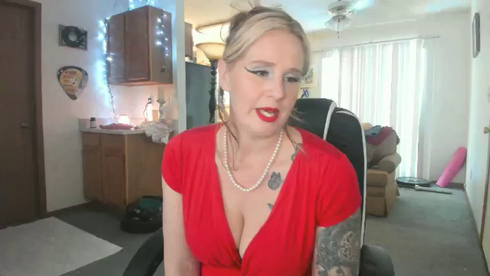 Hottyhousewife18