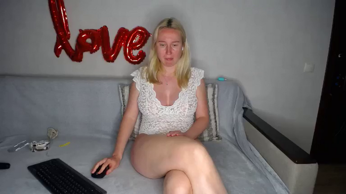 ShyGirlEva101