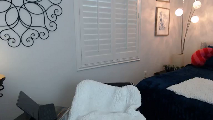 BlondeMILFxo