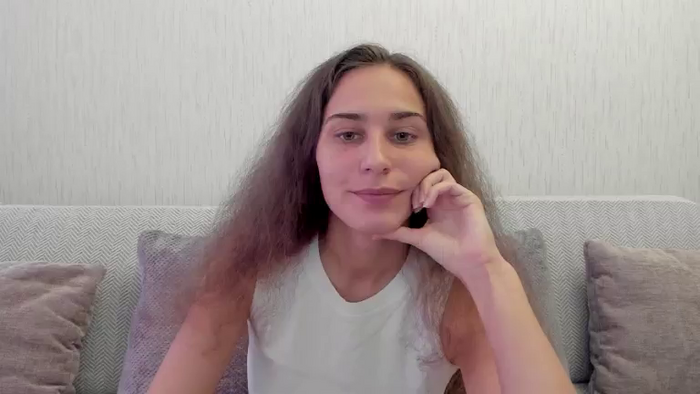 JuliaMoore18