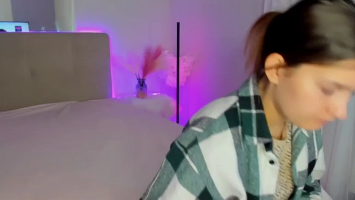 LauraLeee