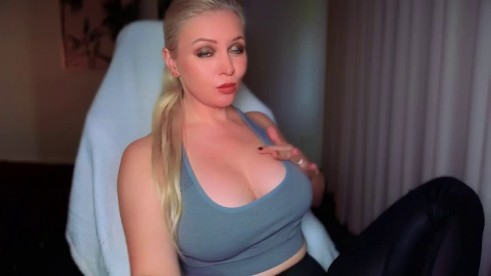 MsLindsayDevis
