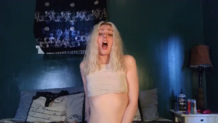 AlexMarieXOXO