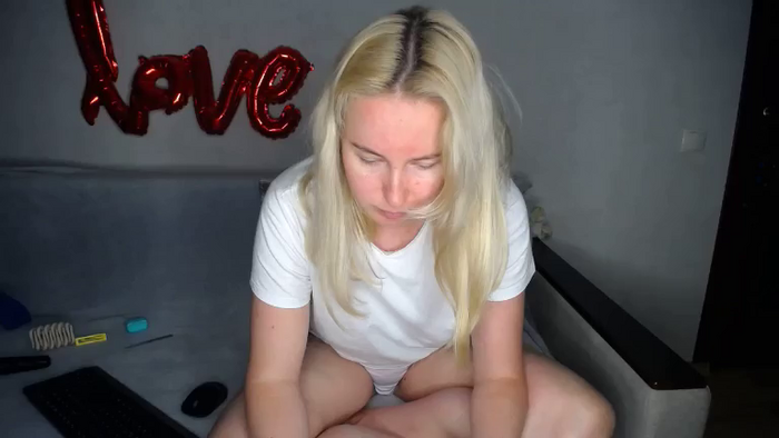 ShyGirlEva101