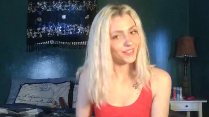 AlexMarieXOXO