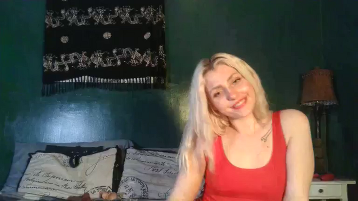 AlexMarieXOXO