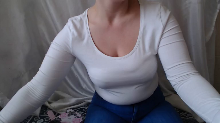 BettyGirlKiss