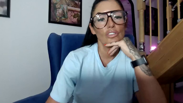 BellaVixen23