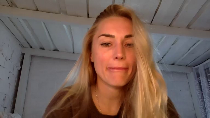 Tina_a
