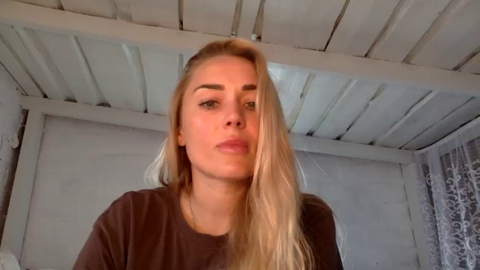 Tina_a