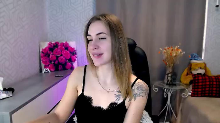 MeganNaughtyy