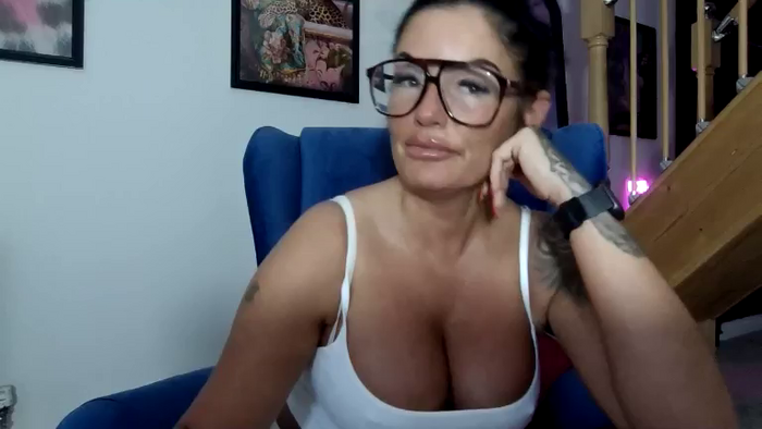 BellaVixen23