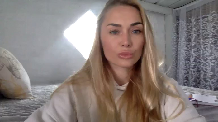Tina_a