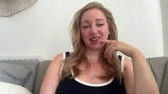 2025/06/25/streamate-arielsweetiee-09-31-32