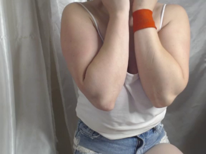 BettyGirlKiss