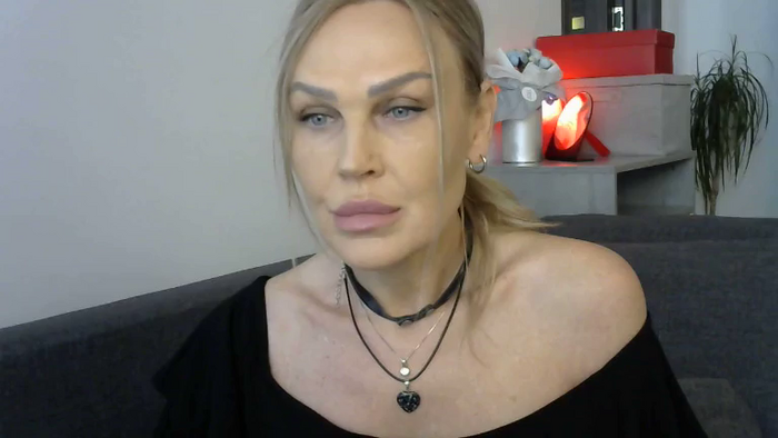 Evie_Paige
