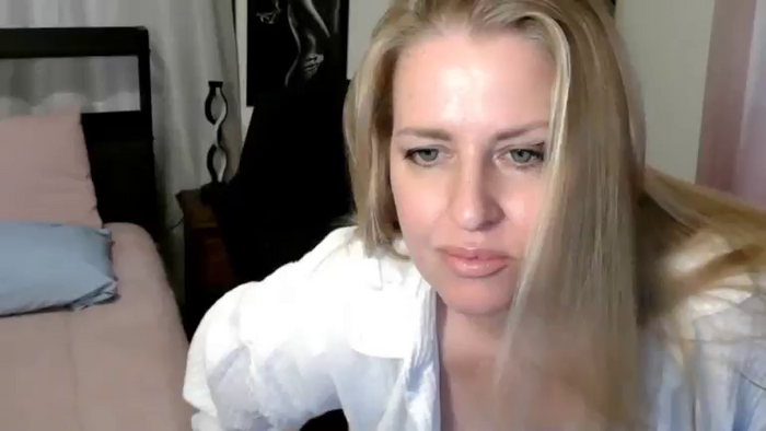 HollieJuice