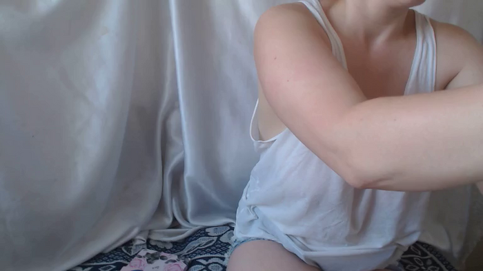 BettyGirlKiss