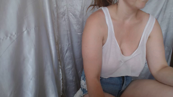 BettyGirlKiss