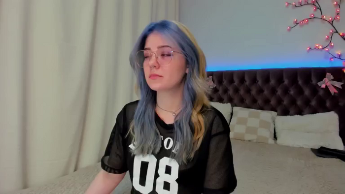 EllaMyerss