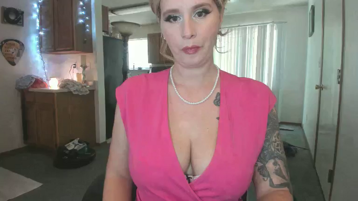 Hottyhousewife18