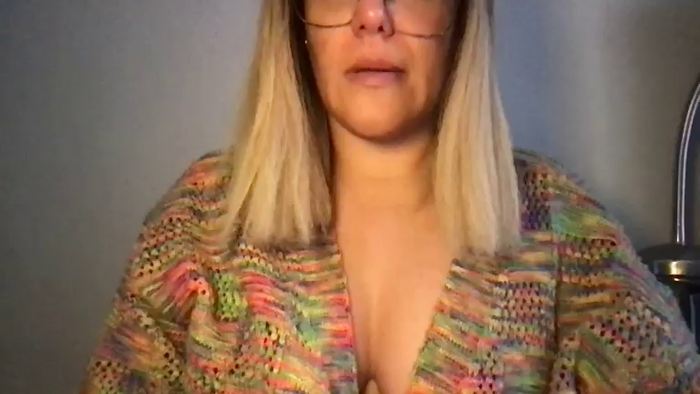 MistressLouUK