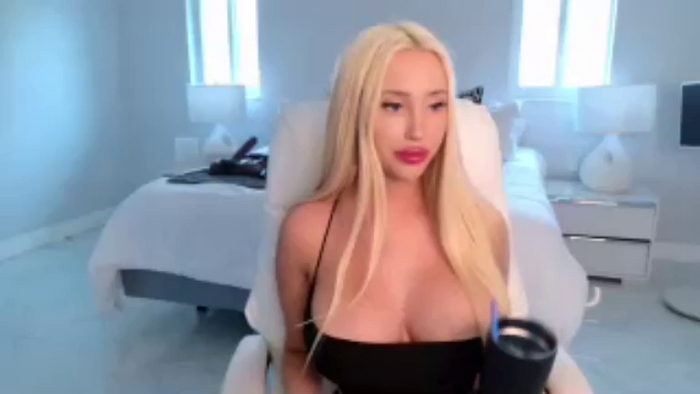 AmandaAndrewsxx