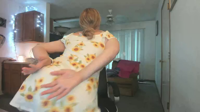 Hottyhousewife18