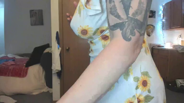 Hottyhousewife18
