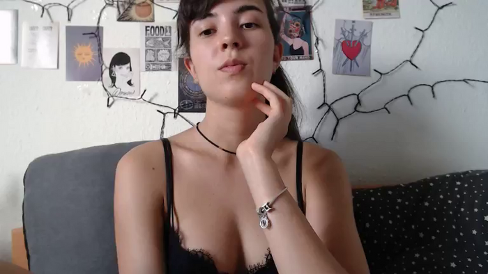 KateNextDoorr
