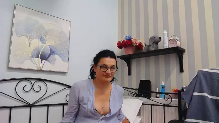 VALERIAAx