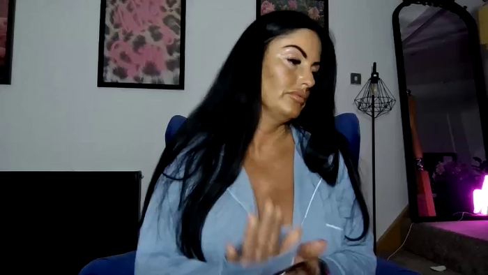 BellaVixen23