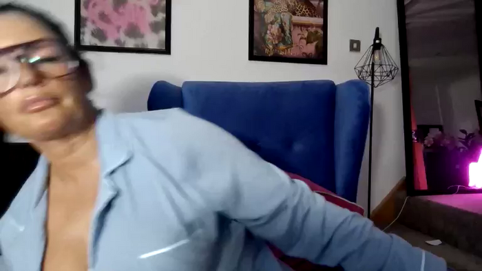 BellaVixen23