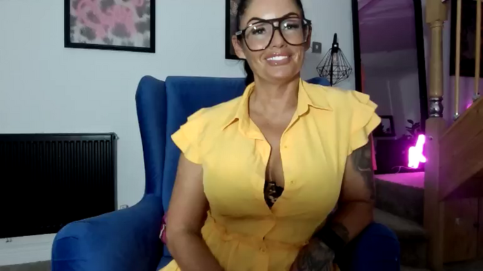 BellaVixen23