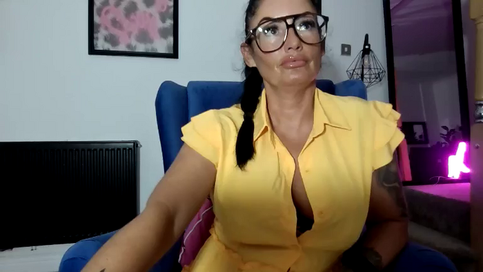 BellaVixen23