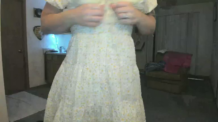 Hottyhousewife18