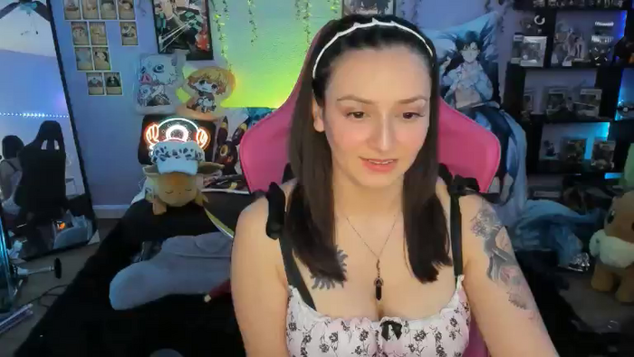 Alyx_Singer