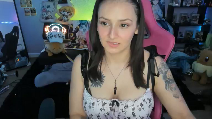 Alyx_Singer
