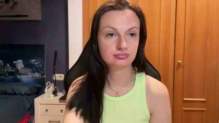 GloriaM