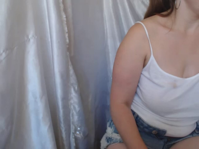 BettyGirlKiss