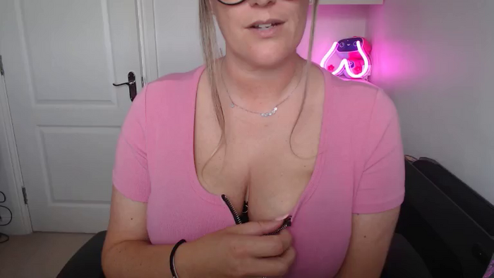 TittieTia19