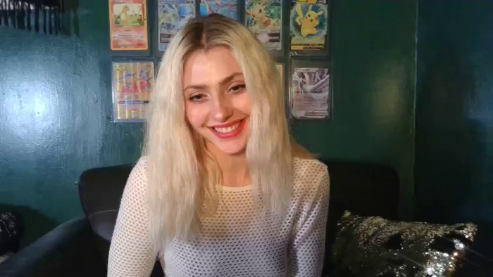 AlexMarieXOXO