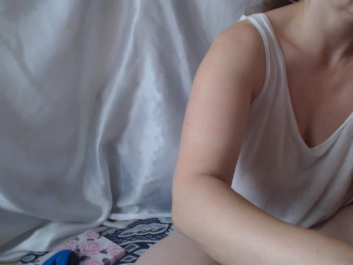BettyGirlKiss