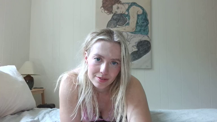 AprilValentina