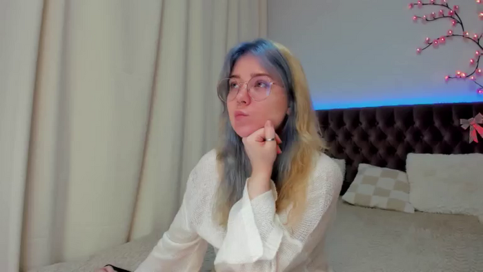EllaMyerss