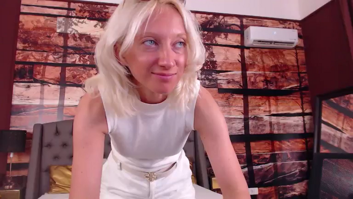 NatalieXBitton