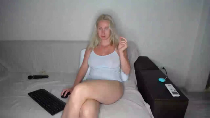ShyGirlEva101
